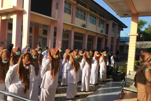 PUSKESMAS PASAR USANG MELAKUKAN APEL PAGI