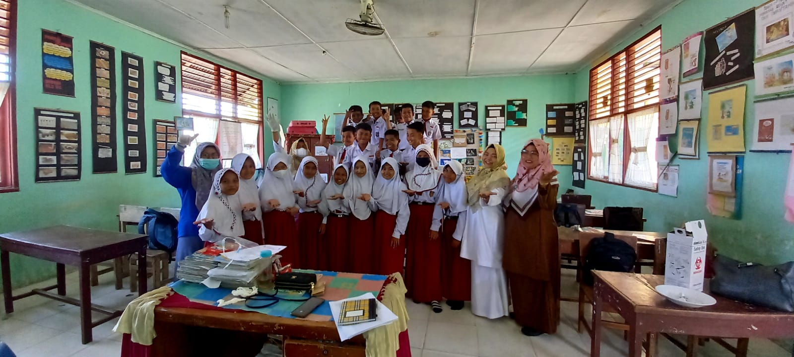 HARI PERTAMA BIAN (BULAN IMUNISASI ANAK NASIONAL) DI SDN 01 BATANG ANAI