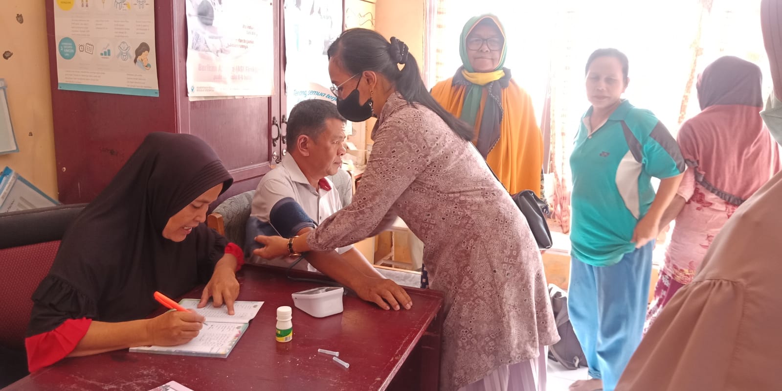 KEGIATAN POSYANDU LANSIA DI KORONG TONG BLAU KASAI NAGARI KASANG