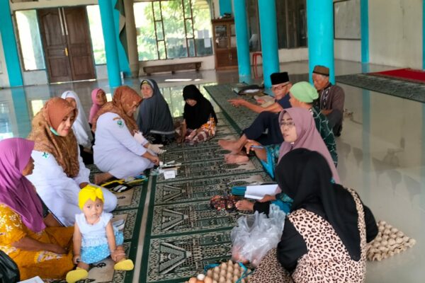 LANSIA DI KORONG TANJUNG BASUNG II SEMANGAT MENGIKUTI POSYANDU LANSIA