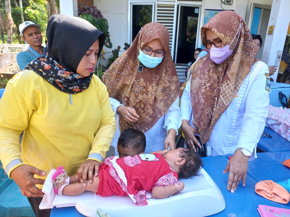 PELAKSANAAN TIMBANG MASSAL BULAN AGUSTUS DI POSYANDU WILAYAH KERJA PUSKESMAS PASAR USANG