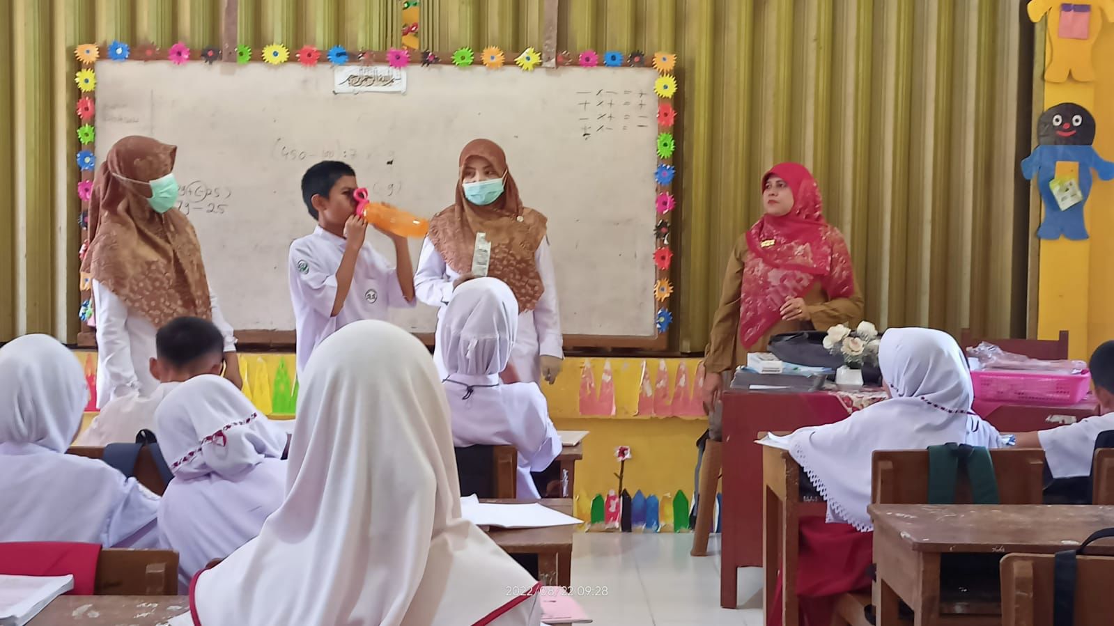 PENTINGNYA PEMBERIAN OBAT CACING PADA ANAK